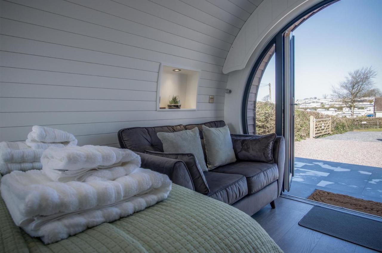 Bracken Burrows - 1 Bedroom Pod - New Hedges エクステリア 写真