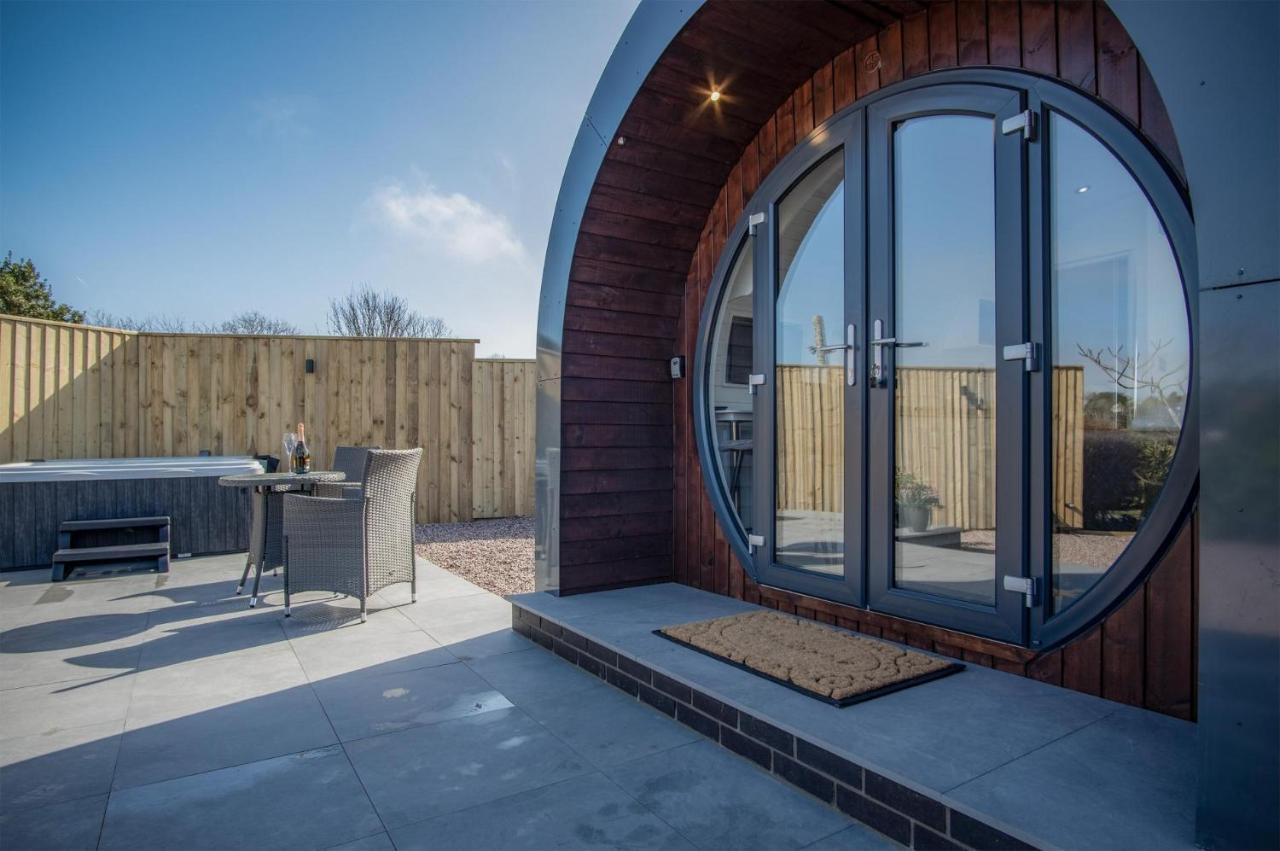Bracken Burrows - 1 Bedroom Pod - New Hedges エクステリア 写真
