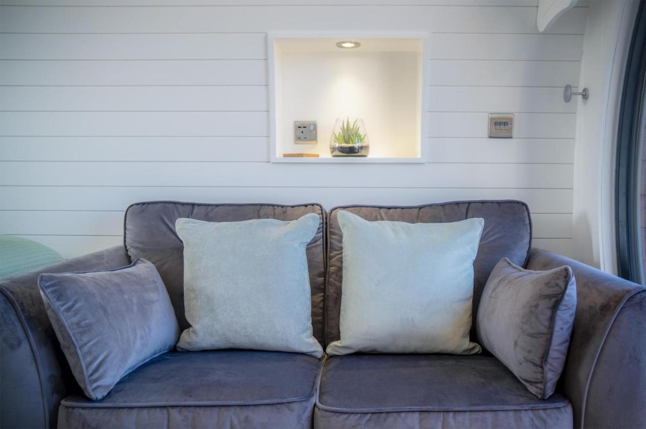 Bracken Burrows - 1 Bedroom Pod - New Hedges エクステリア 写真